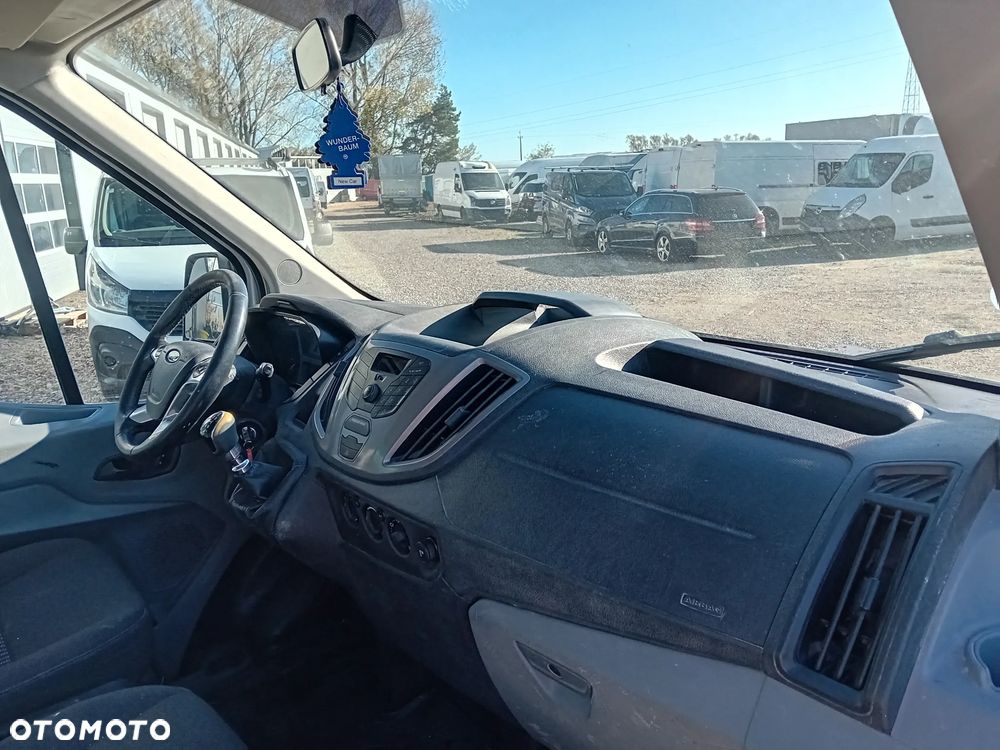 Ford Transit - 17