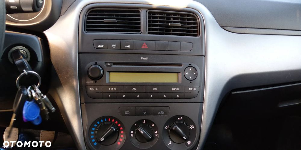 Fiat Grande Punto - 9