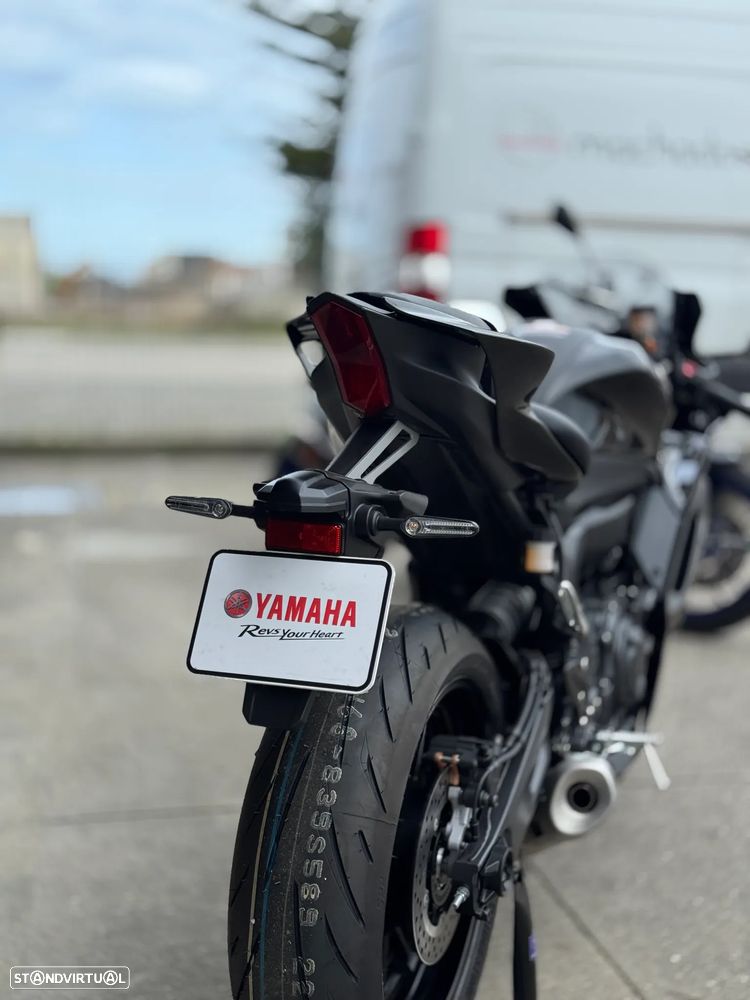 Yamaha YZF R7 35KW - 8