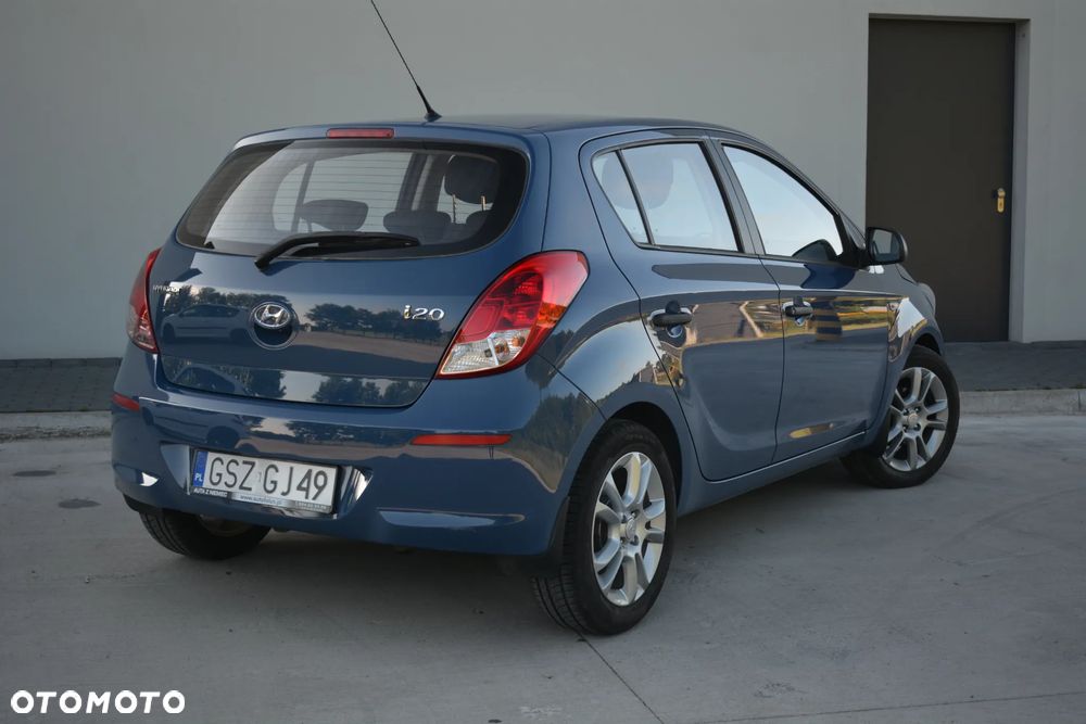 Hyundai i20 - 11