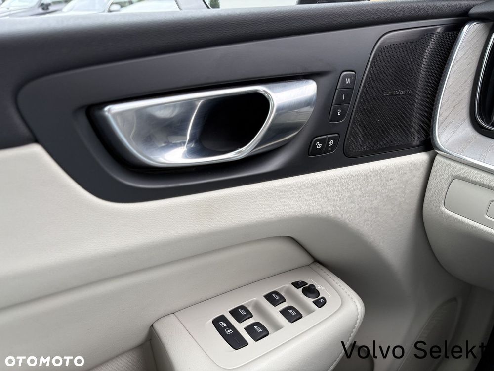 Volvo XC 60 - 18