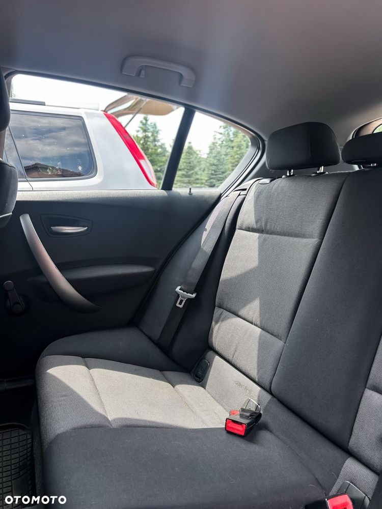 BMW Seria 1 116i - 6