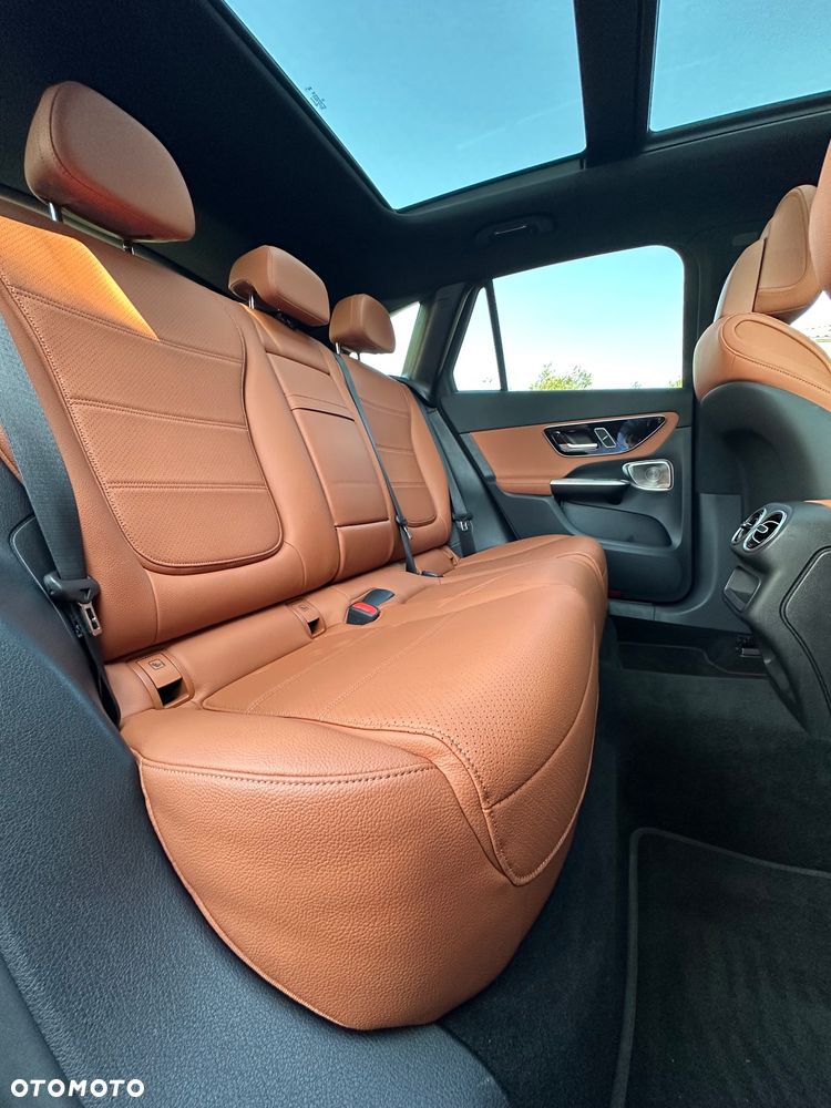 Mercedes-Benz GLC 220 d 4Matic 9G-TRONIC AMG Line Advanced - 10