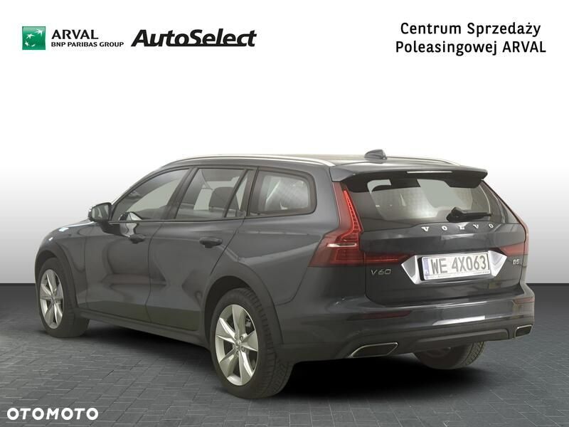 Volvo V60 Cross Country B5 B AWD - 3