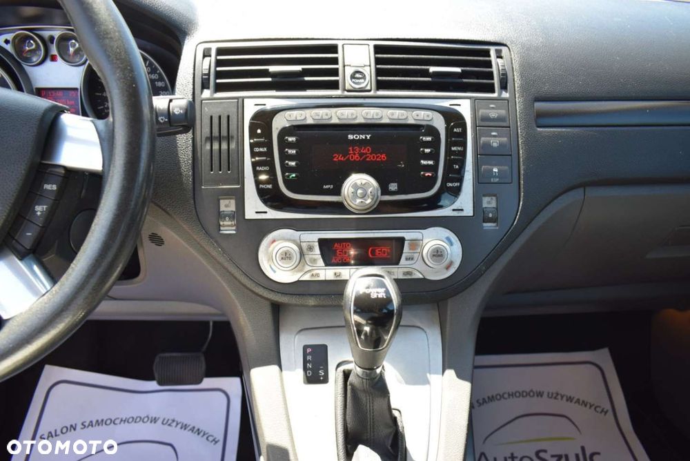 Ford Kuga - 31