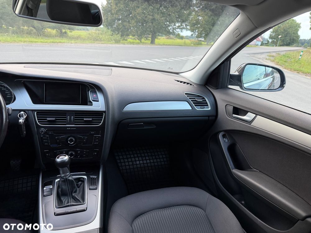 Audi A4 Avant 2.0 TDI - 15