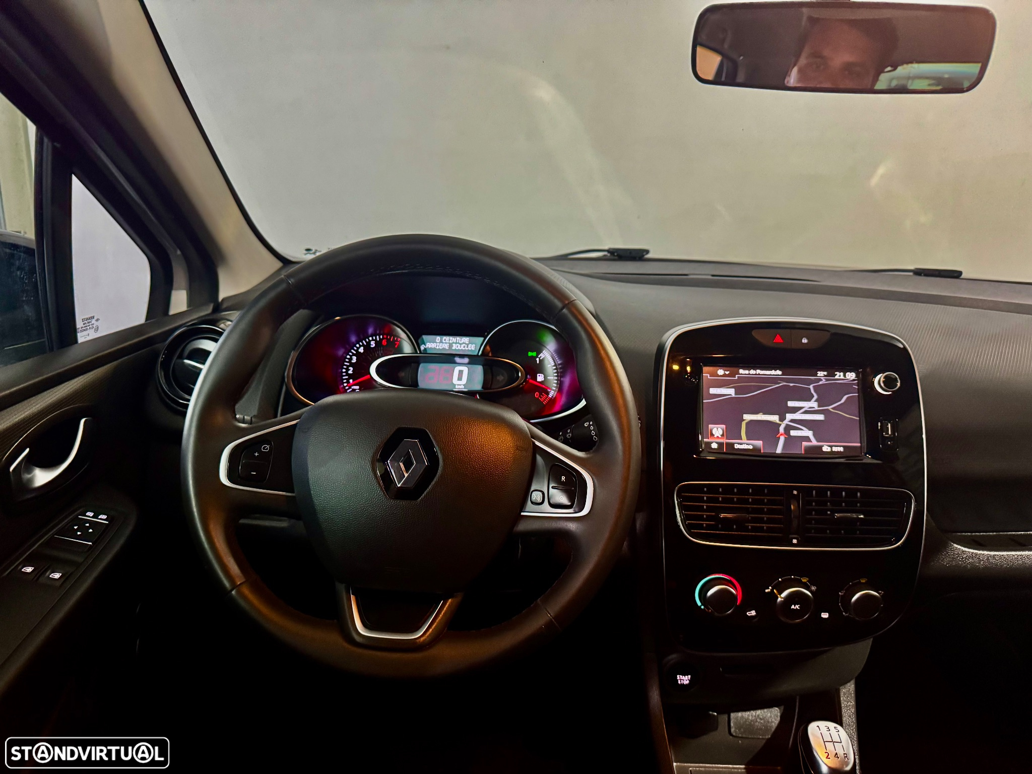 Renault Clio 1.0 TCe Limited - 12