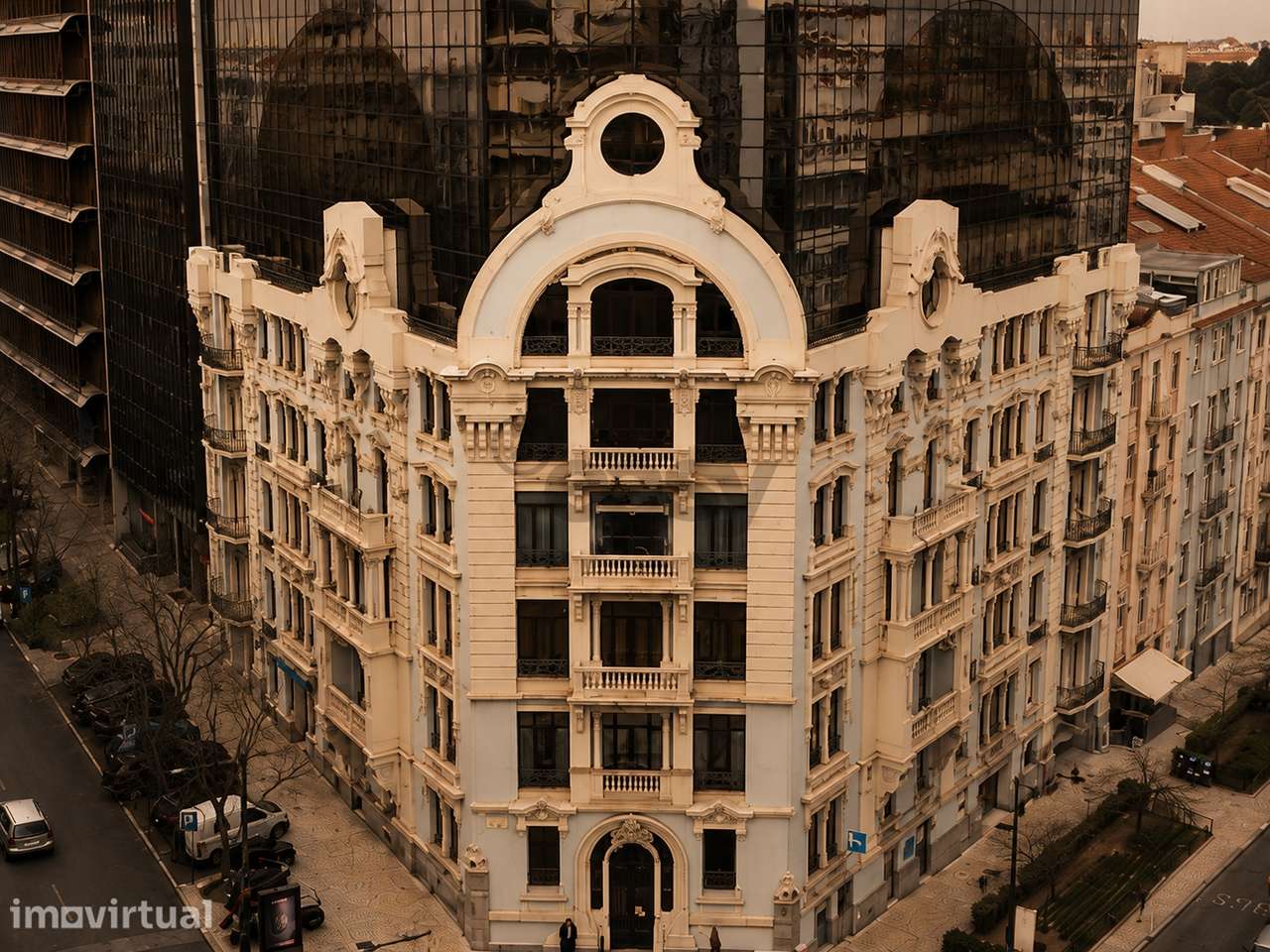 T2 com parqueamento na Rua Braancamp para arrendar - Grande imagem: 3/37