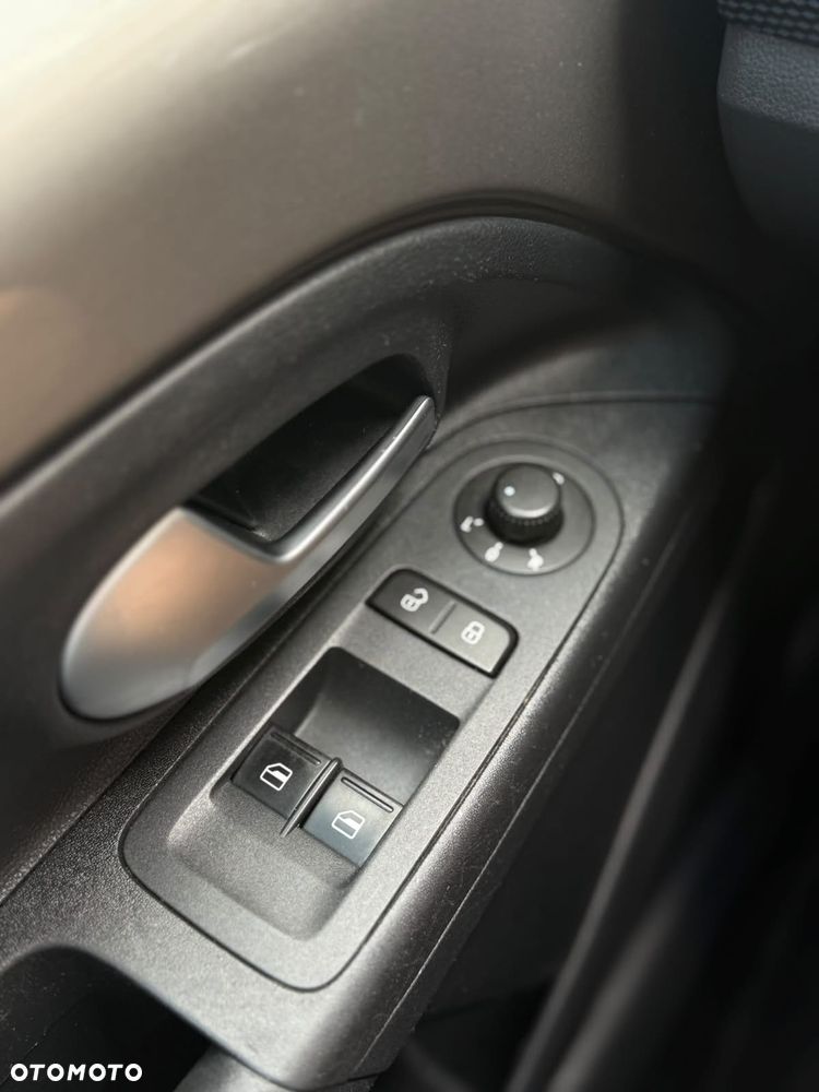 Volkswagen up! - 17