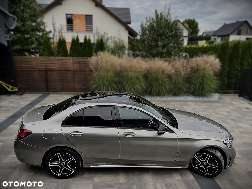 Mercedes-Benz Klasa C 200 4Matic 9G-TRONIC - 7