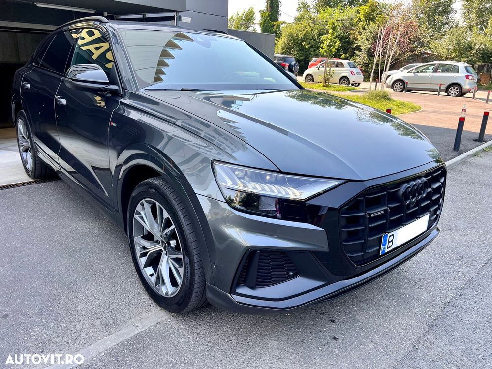 Audi Q8 - 2