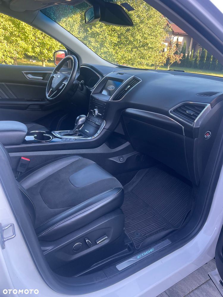 Ford Edge 2.0 TDCi Twin-Turbo 4WD ST-Line - 14