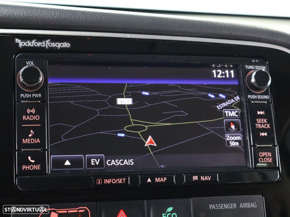Mitsubishi Outlander 2.0 Intense Navi - 16