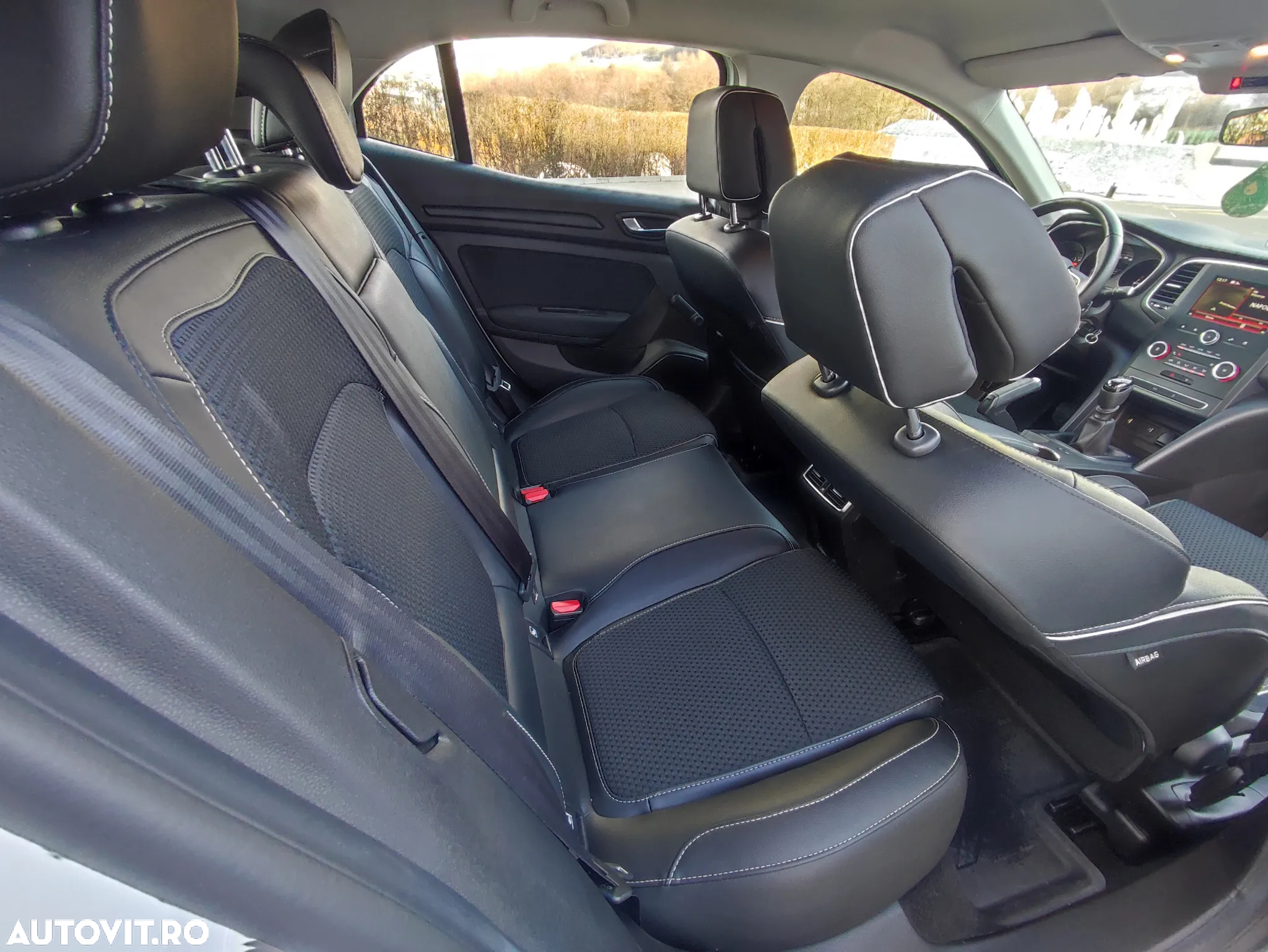 Renault Megane BLUE dCi 115 ZEN - 13