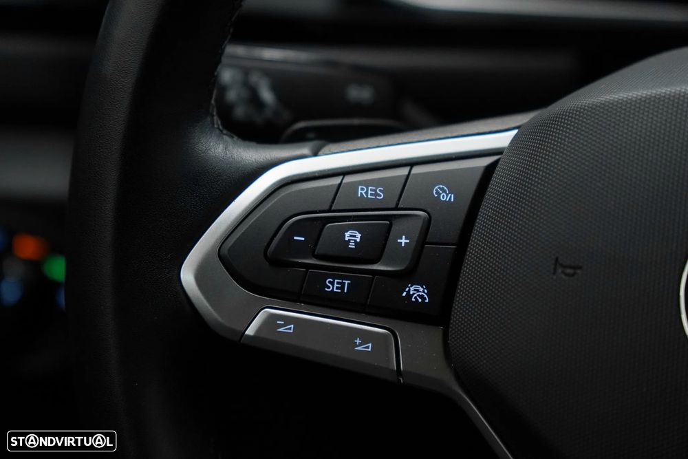 VW T-Roc 1.5 TSI R-Line DSG - 25