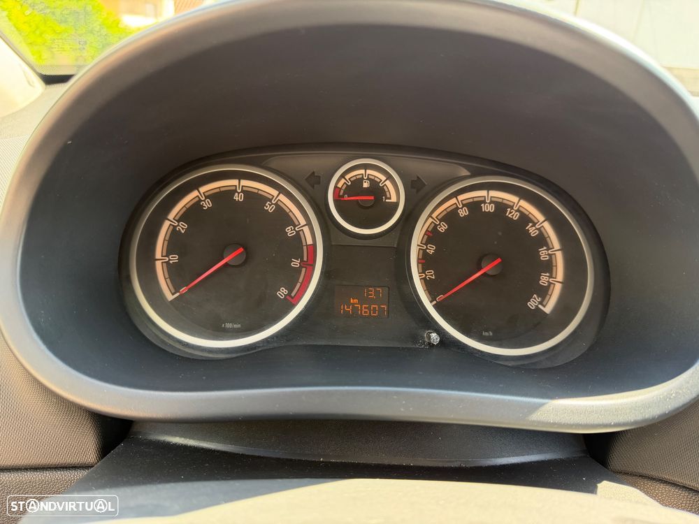 Opel Corsa 1.2 Cosmo - 10