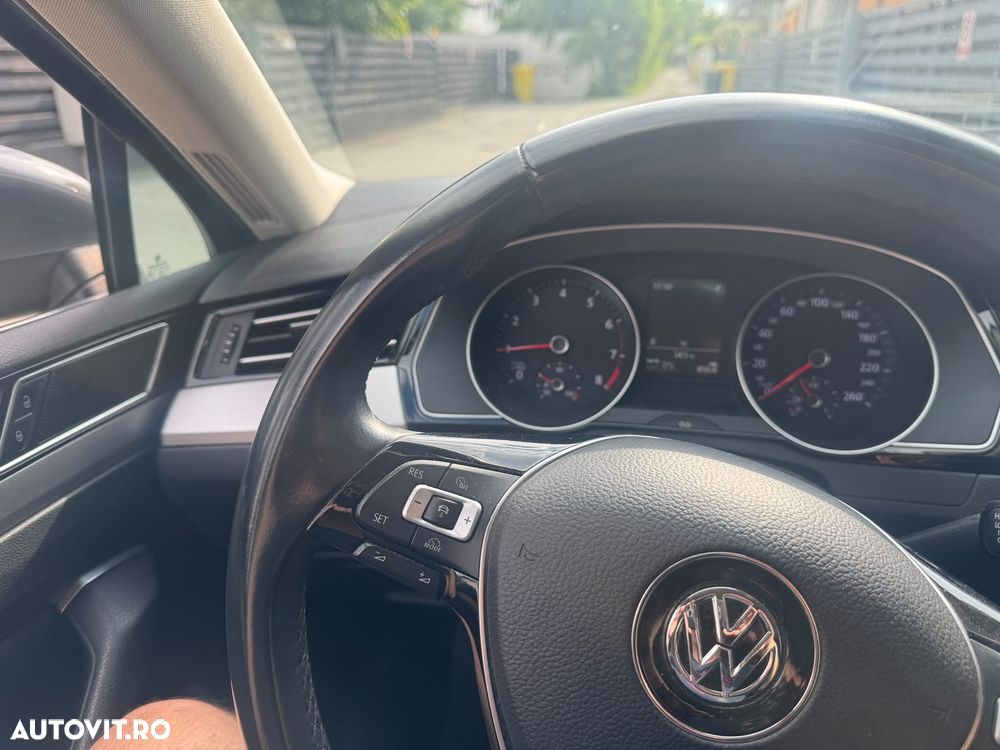 Volkswagen Passat 1.4 TSI ACT DSG Comfortline - 17