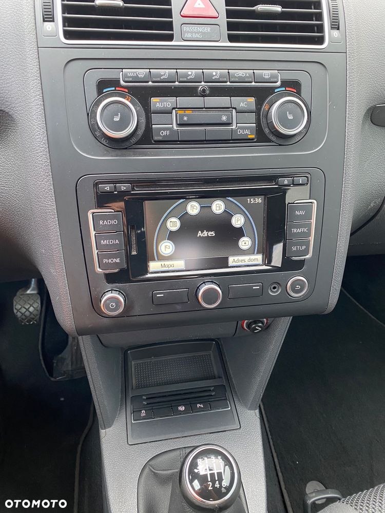 Volkswagen Touran 1.6 TDI DPF BlueMotion Technology Highline - 14