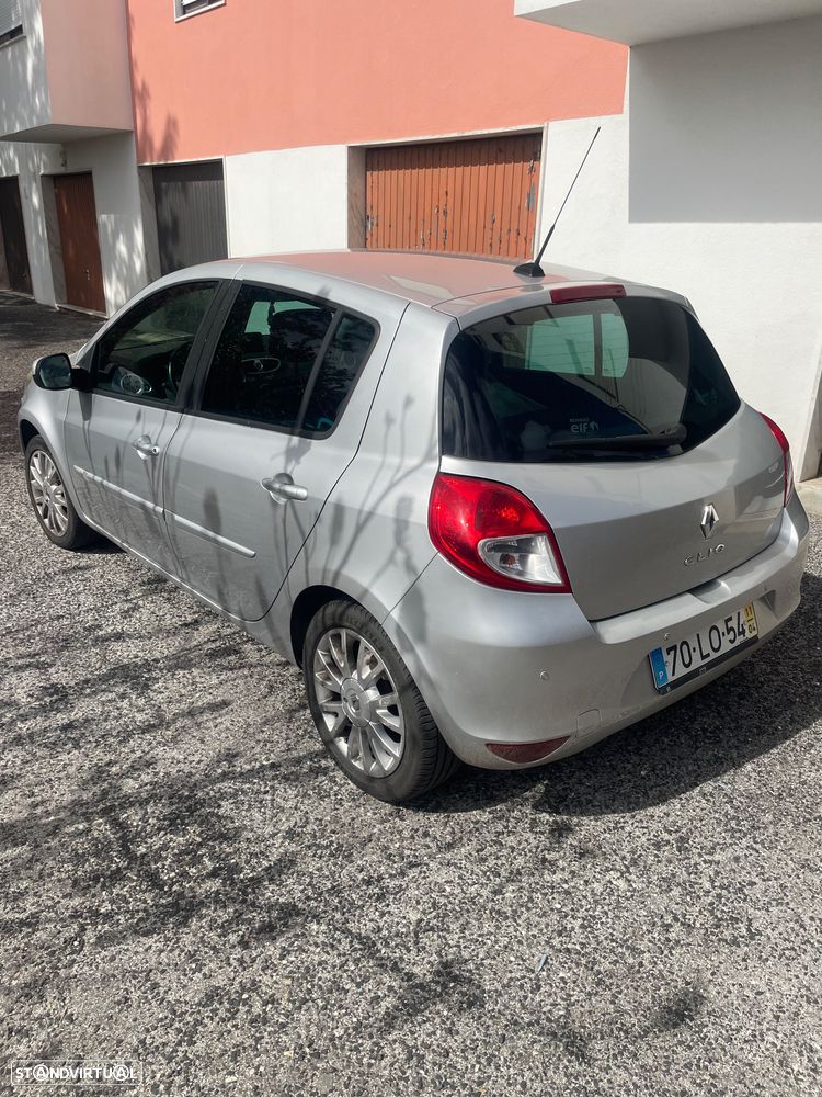 Renault Clio 1.2 16V Confort 130g - 5