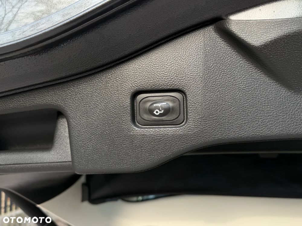 Ford Mondeo SW 2.0 EcoBlue Titanium - 36