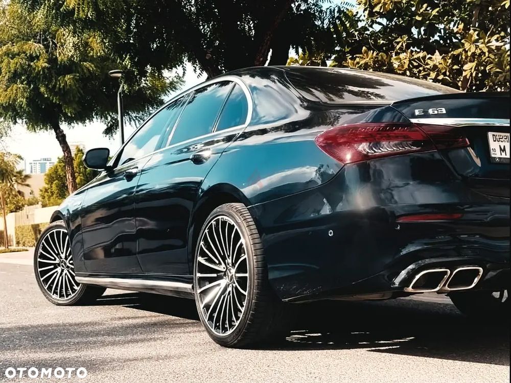 Mercedes-Benz Klasa E 300 9G-TRONIC - 8