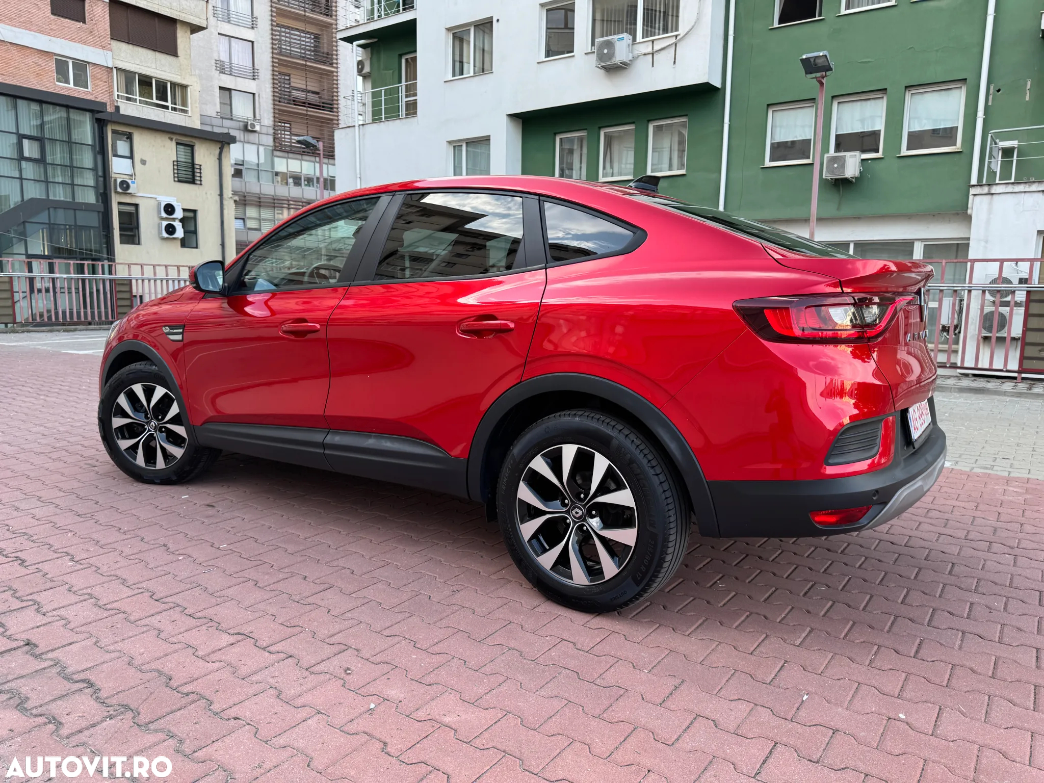 Renault Arkana E-TECH Hybrid 145 Techno - 9