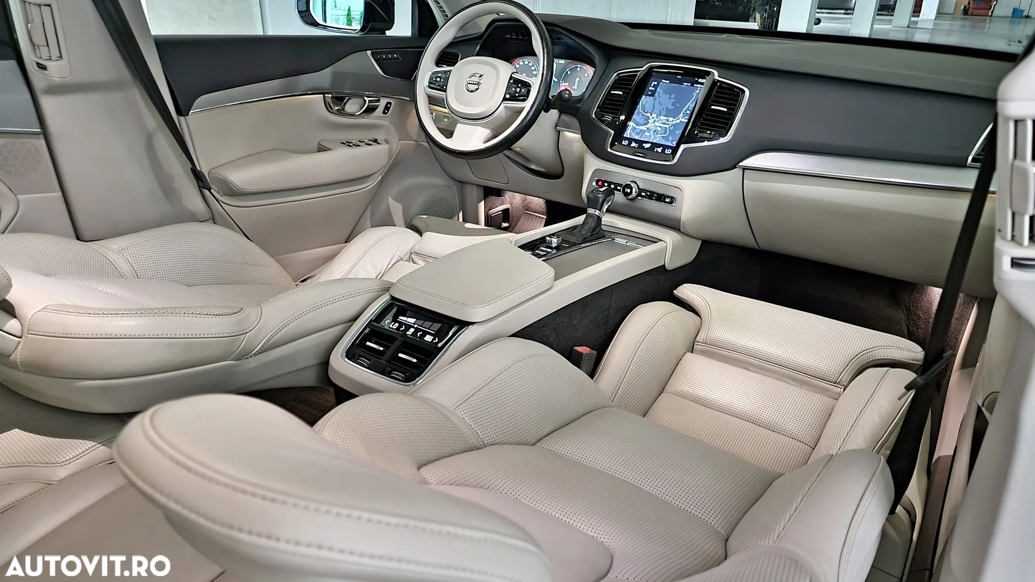 Volvo XC 90 D5 AWD Geartronic Inscription - 36