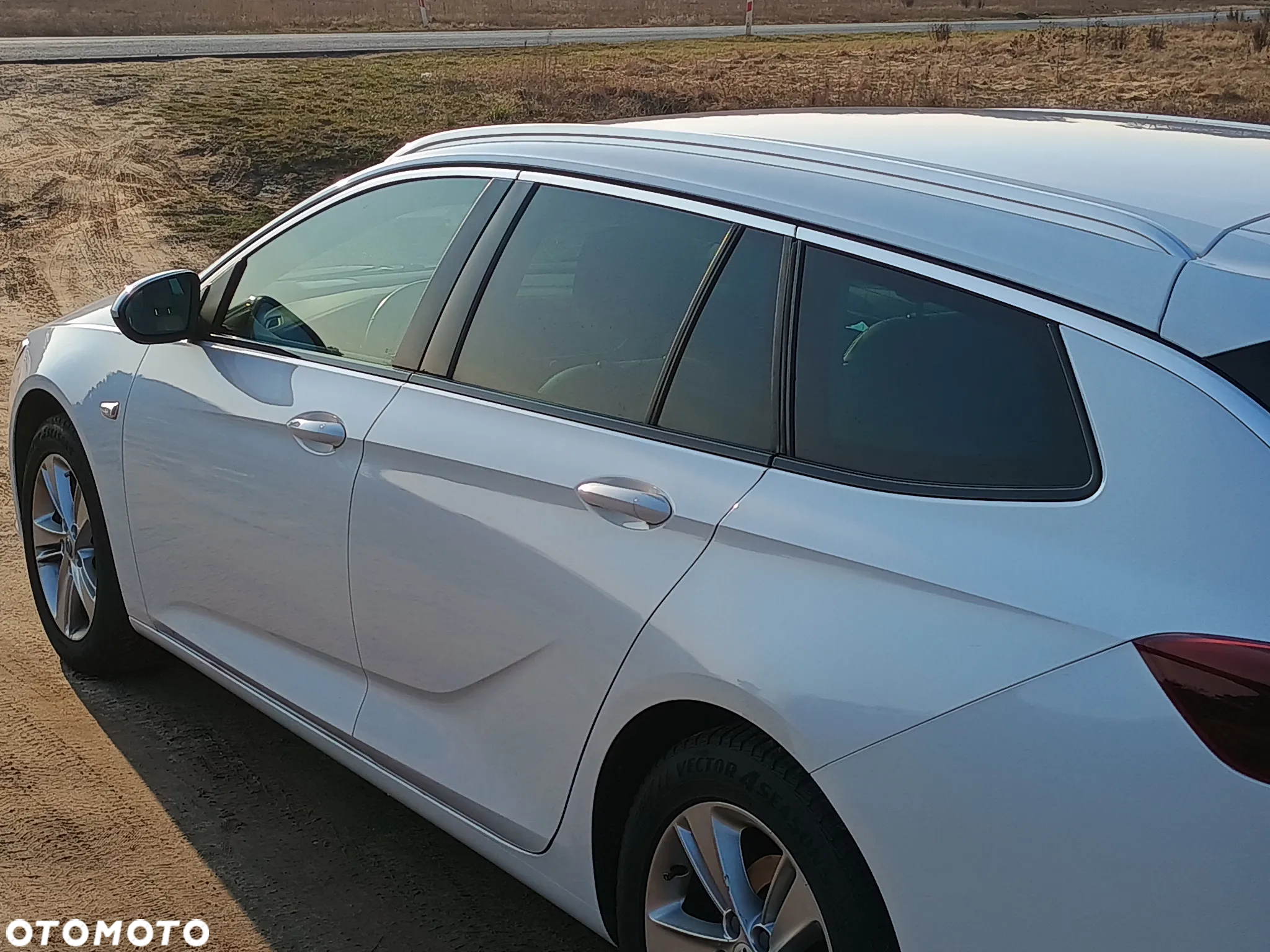 Opel Insignia 1.6 CDTI Exclusive S&S - 5