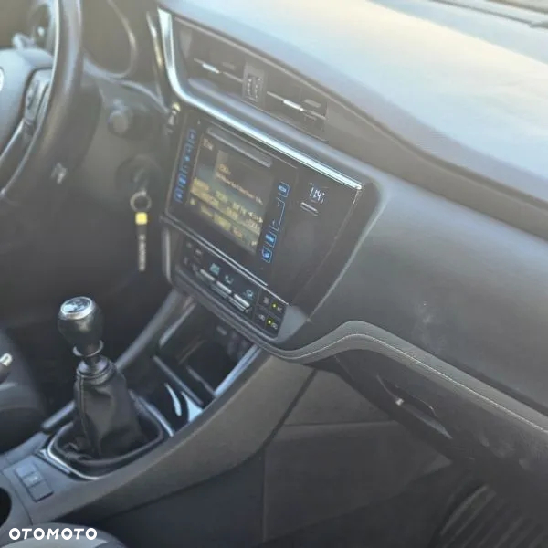 Toyota Auris 1.2 T GPF Premium - 21