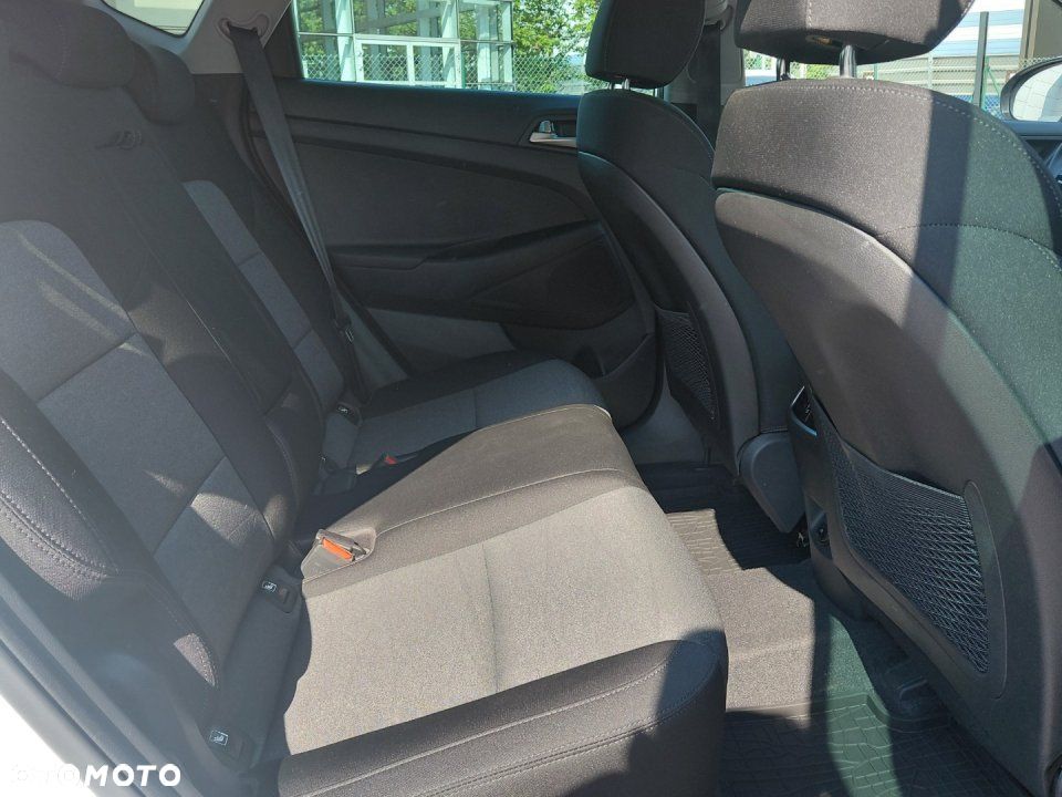 Hyundai Tucson - 32