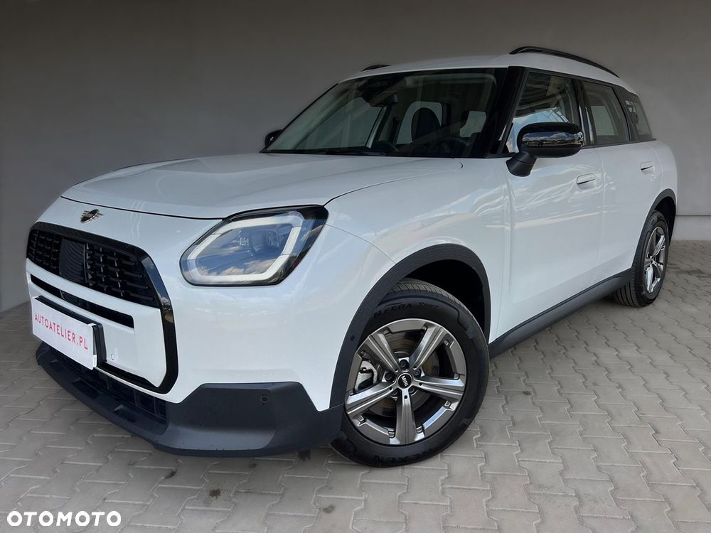 MINI Countryman C Classic Trim - 2
