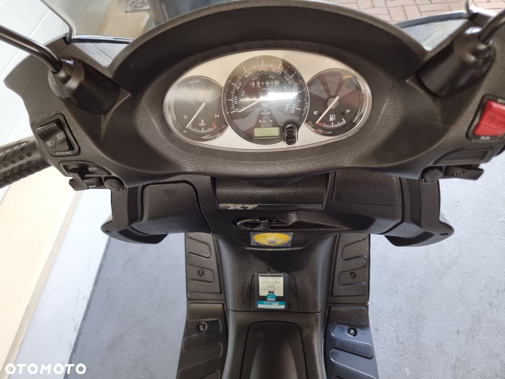 Piaggio X7 - 8