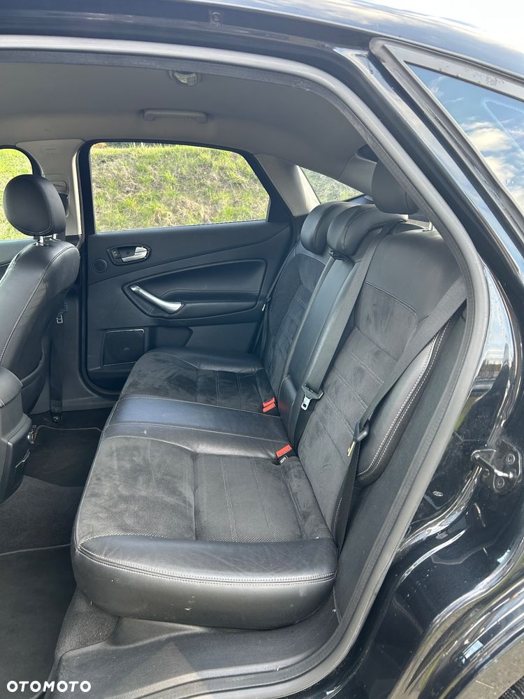 Ford Mondeo - 15
