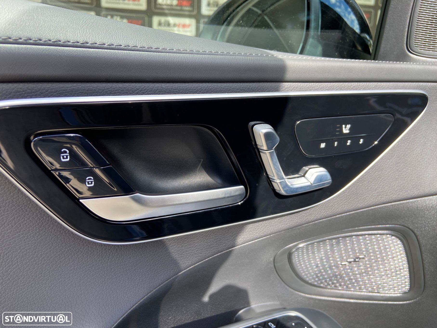 Mercedes-Benz C 300 e AMG Line - 16