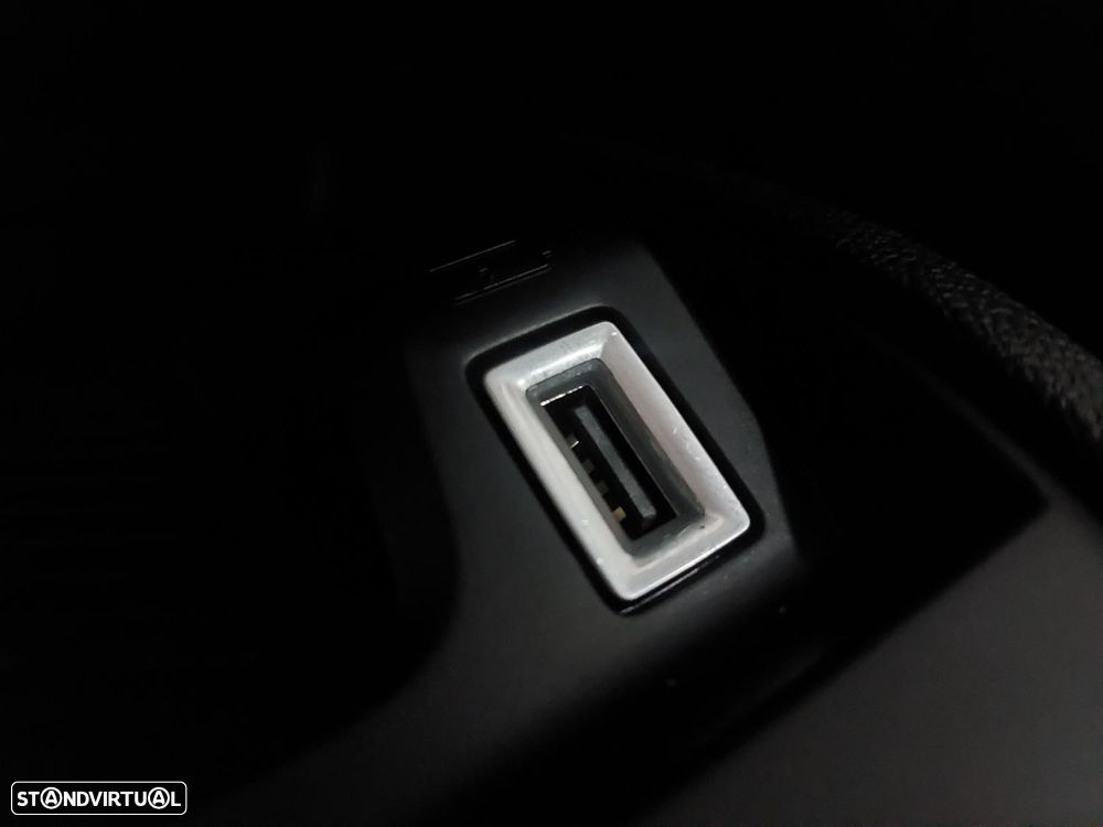 Citroën C4 X 1.2 PureTech Feel Pack EAT8 - 39