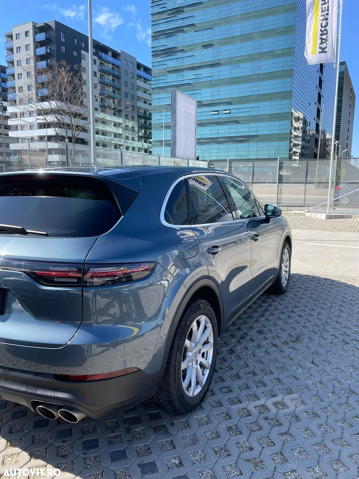 Porsche Cayenne S - 5