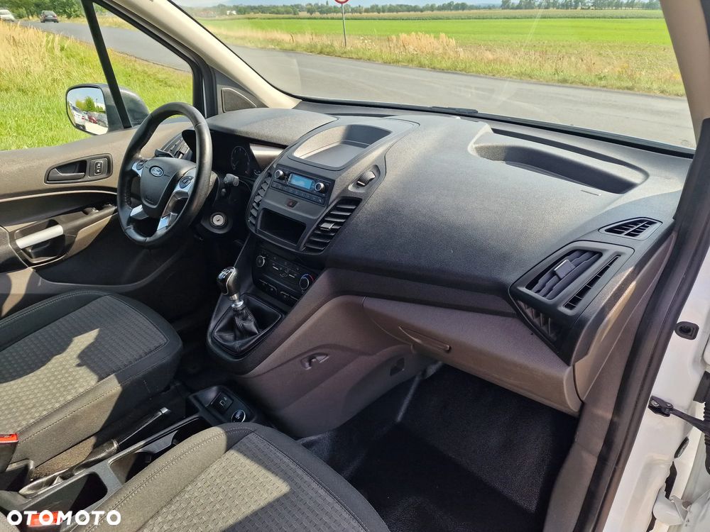 Ford Transit Connect - 23