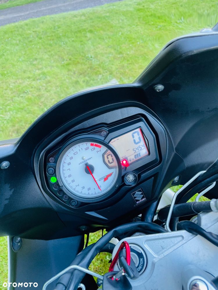 Suzuki GSX - 8