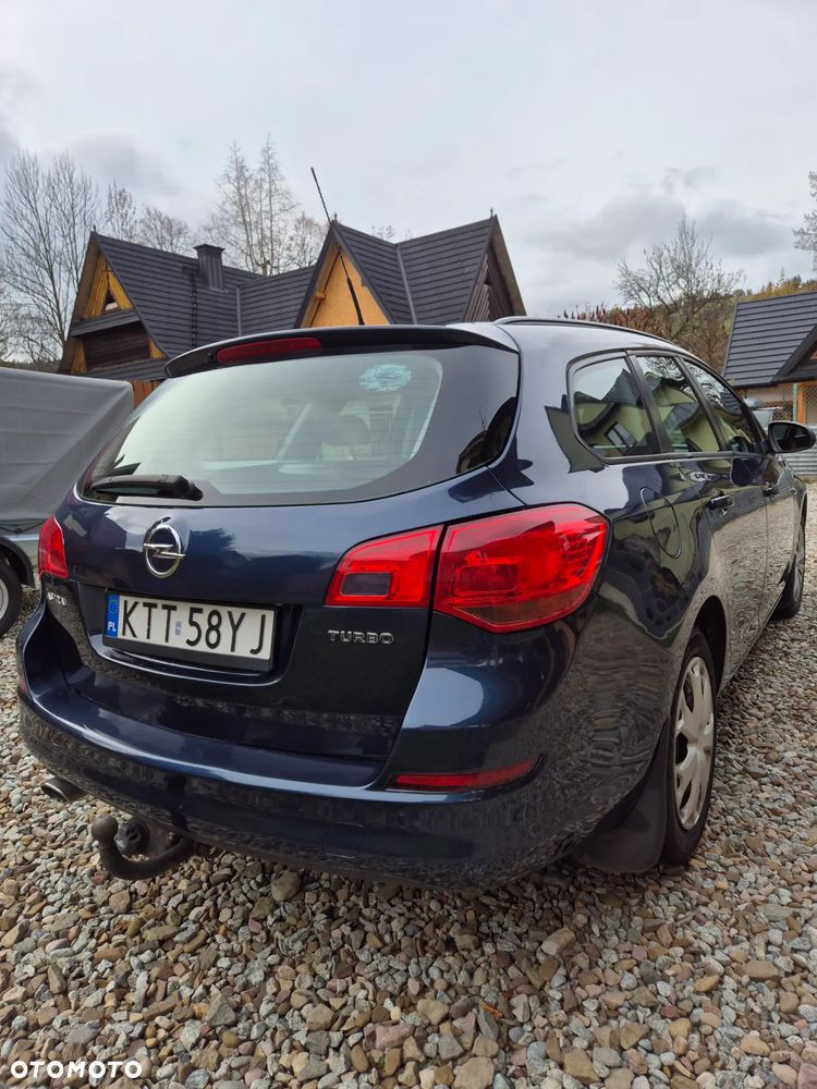 Opel Astra IV 1.4 T Enjoy - 2