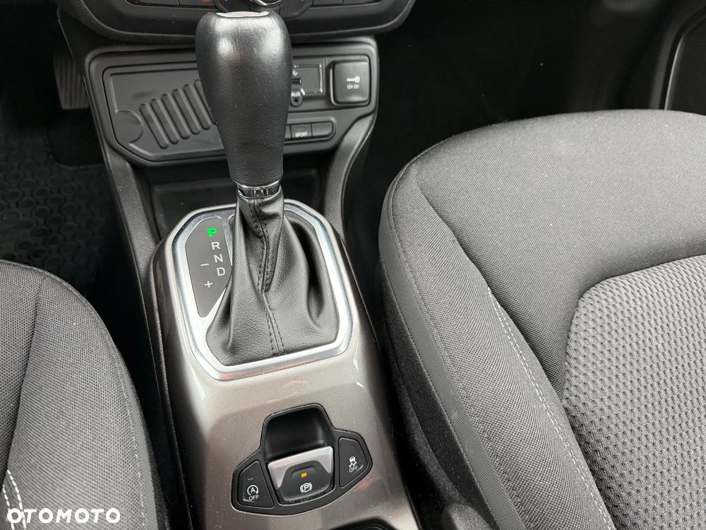Jeep Renegade - 19