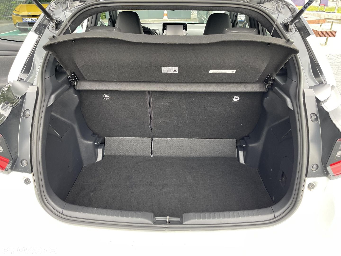 Toyota Yaris - 12