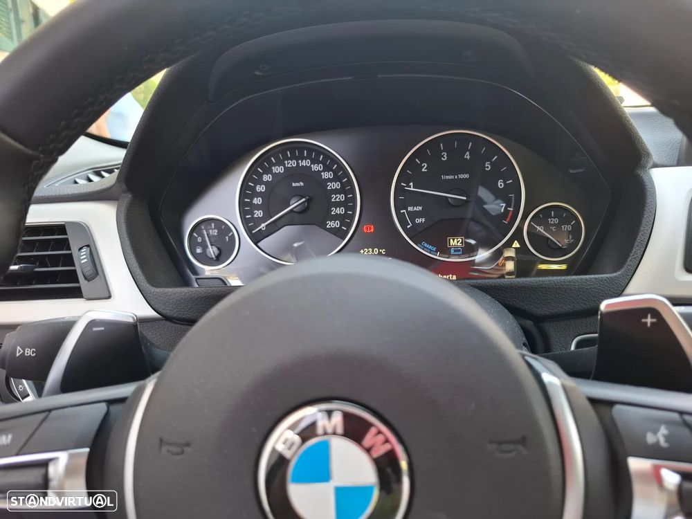 BMW 330 - 35