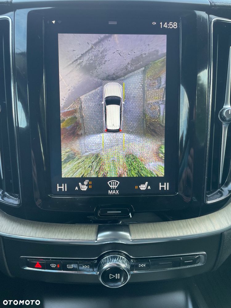 Volvo XC 60 B4 D AWD Geartronic Inscription - 24