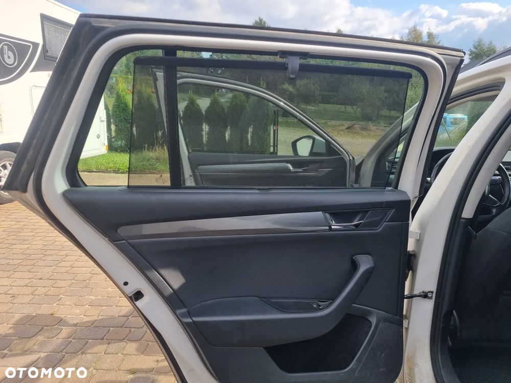 Skoda Superb 1.6 TDI Active - 14
