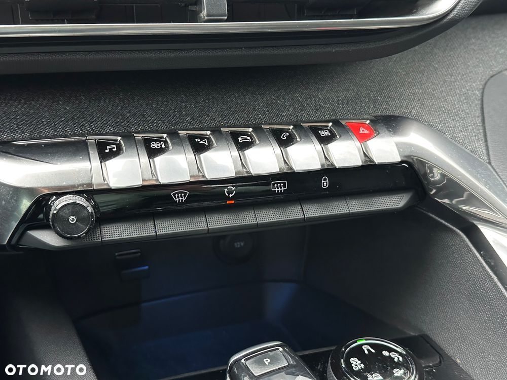 Peugeot 3008 1.5 BlueHDi Allure Pack S&S EAT8 - 13