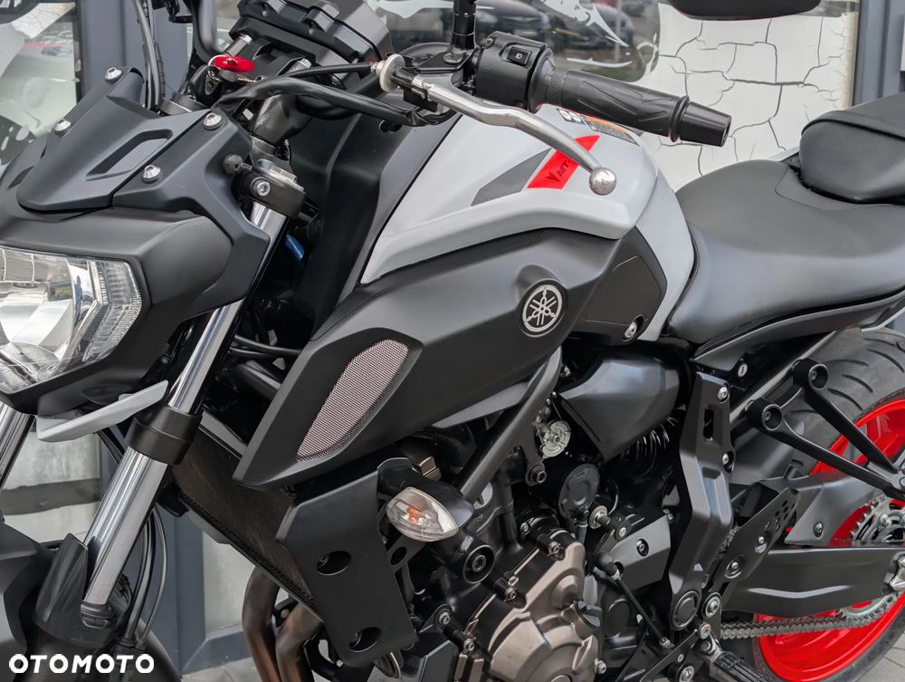 Yamaha MT - 4