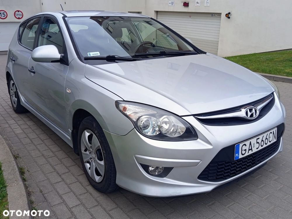 Hyundai i30 1.6 CRDi Base + - 2