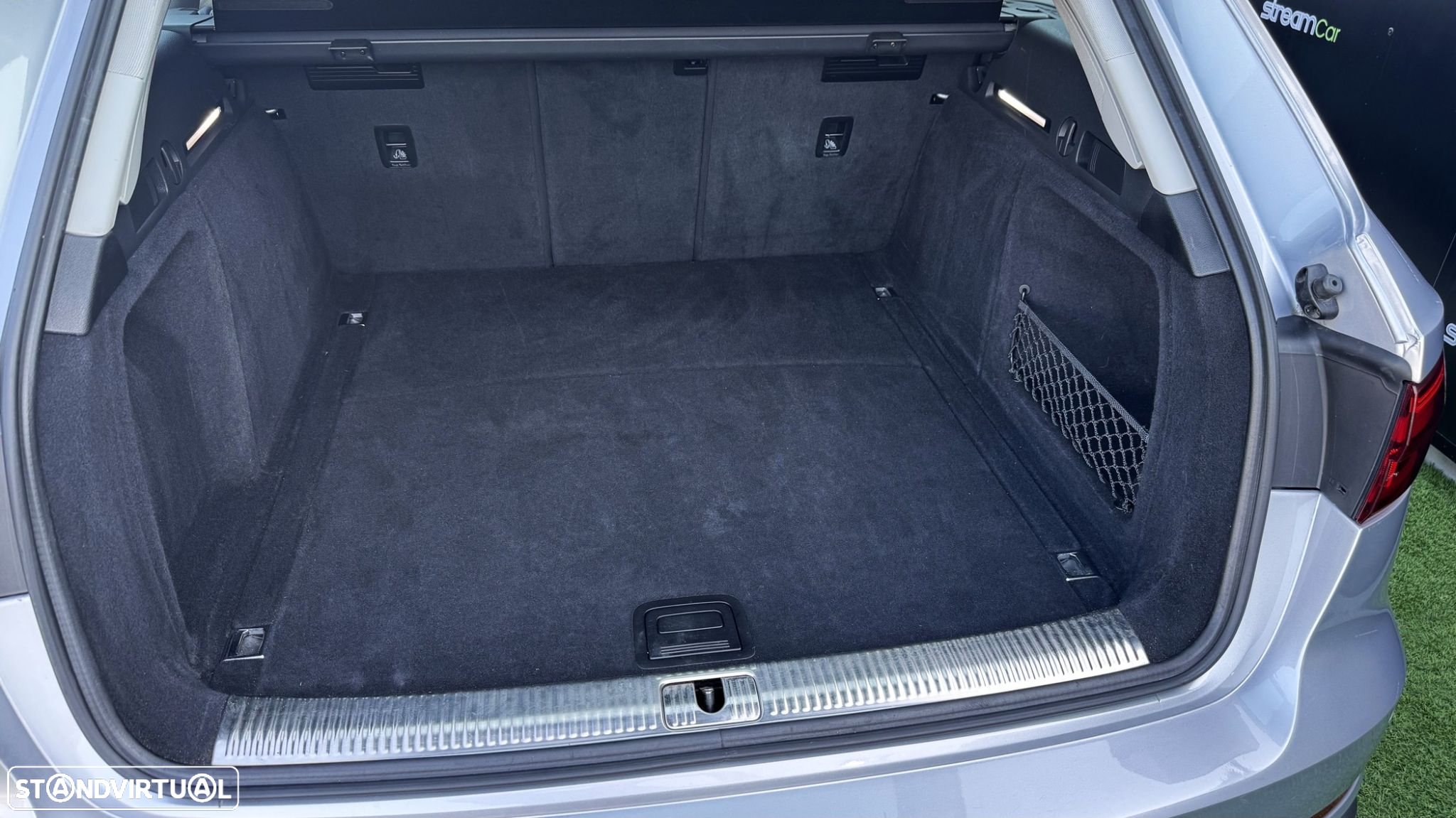 Audi A4 Avant 2.0 TDI Design S tronic - 33