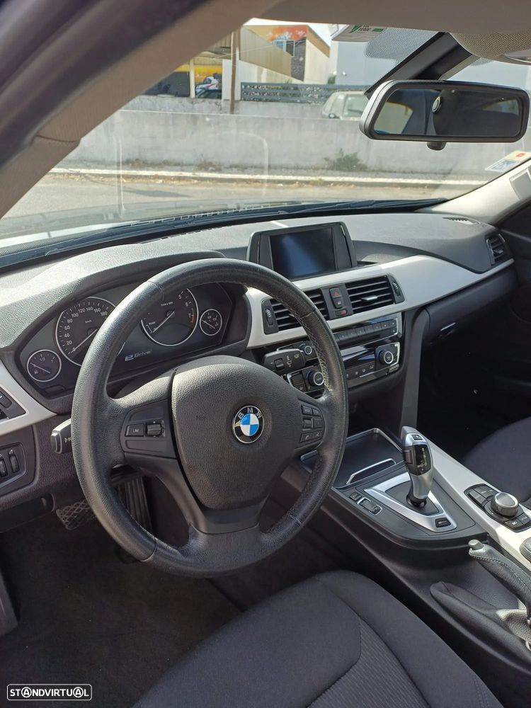 BMW 330 e iPerformance - 7