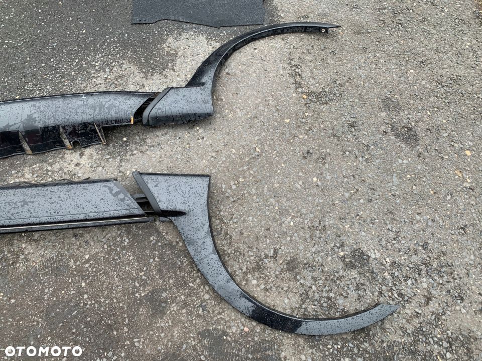 PROGI KOMPLET NAKŁADKI AREO BLACK 475 BMW E83 X3 - 3